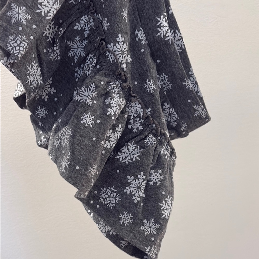 Gray Snowflake Patterned Skirt